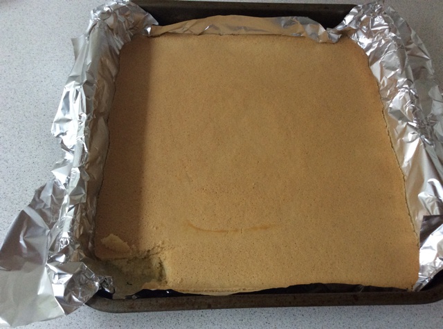 戚风柔软蛋糕( 新手一看就会:)