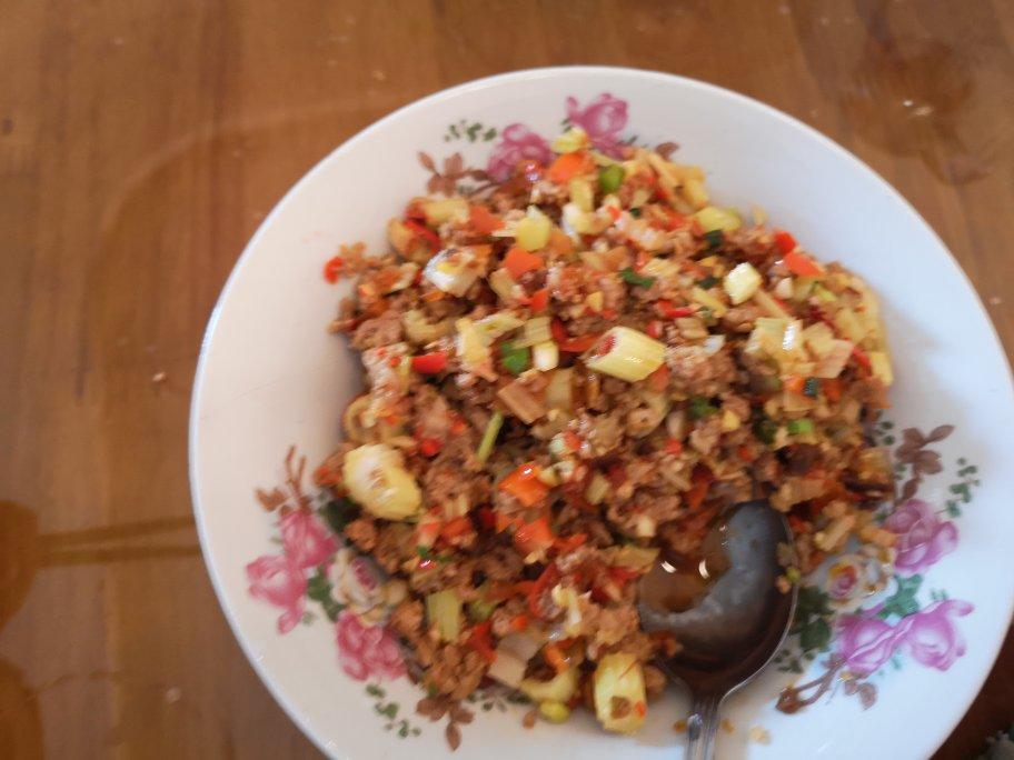 厨师长教你：“芹菜炒肉末”的家常做法，味道很赞，非常下饭