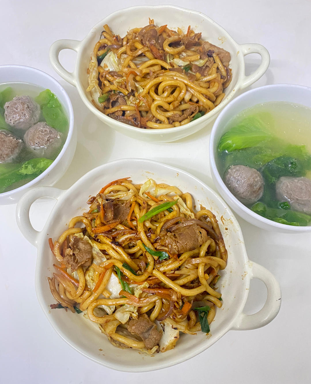 简单易煮的肥牛炒乌冬