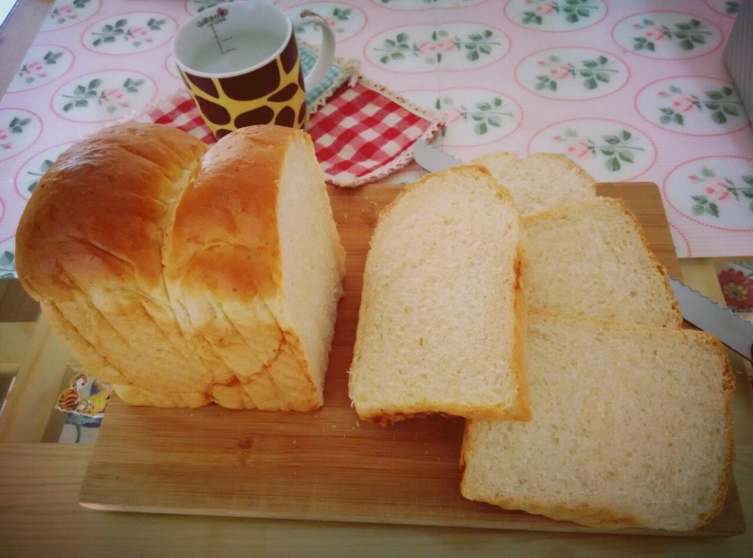 基础面包制作 Basic Bread (Loaf&Roll)