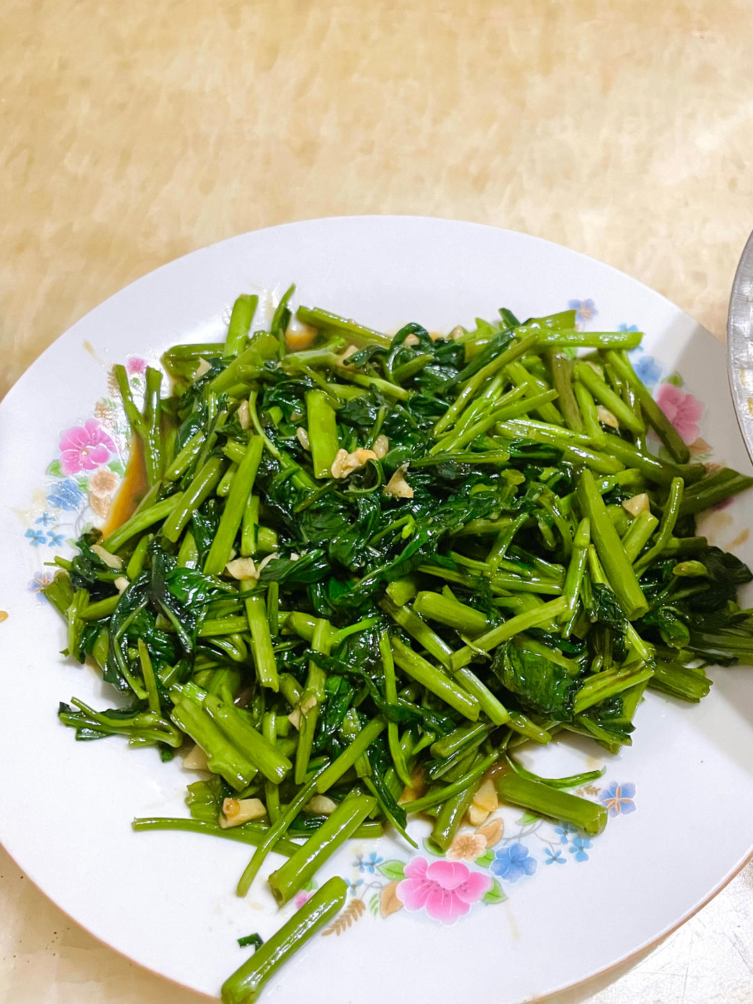 爆炒耗油空心菜