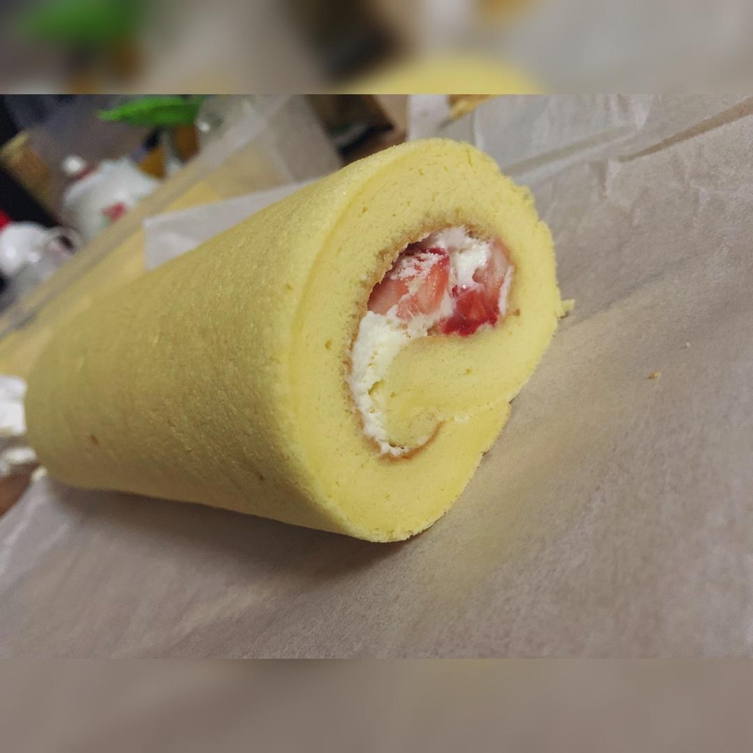 肥而不腻的超厚瑞士卷