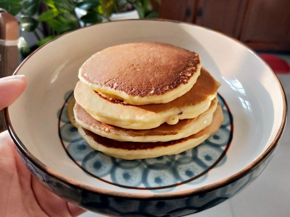 【减脂早餐】无油香蕉松饼（超简单）