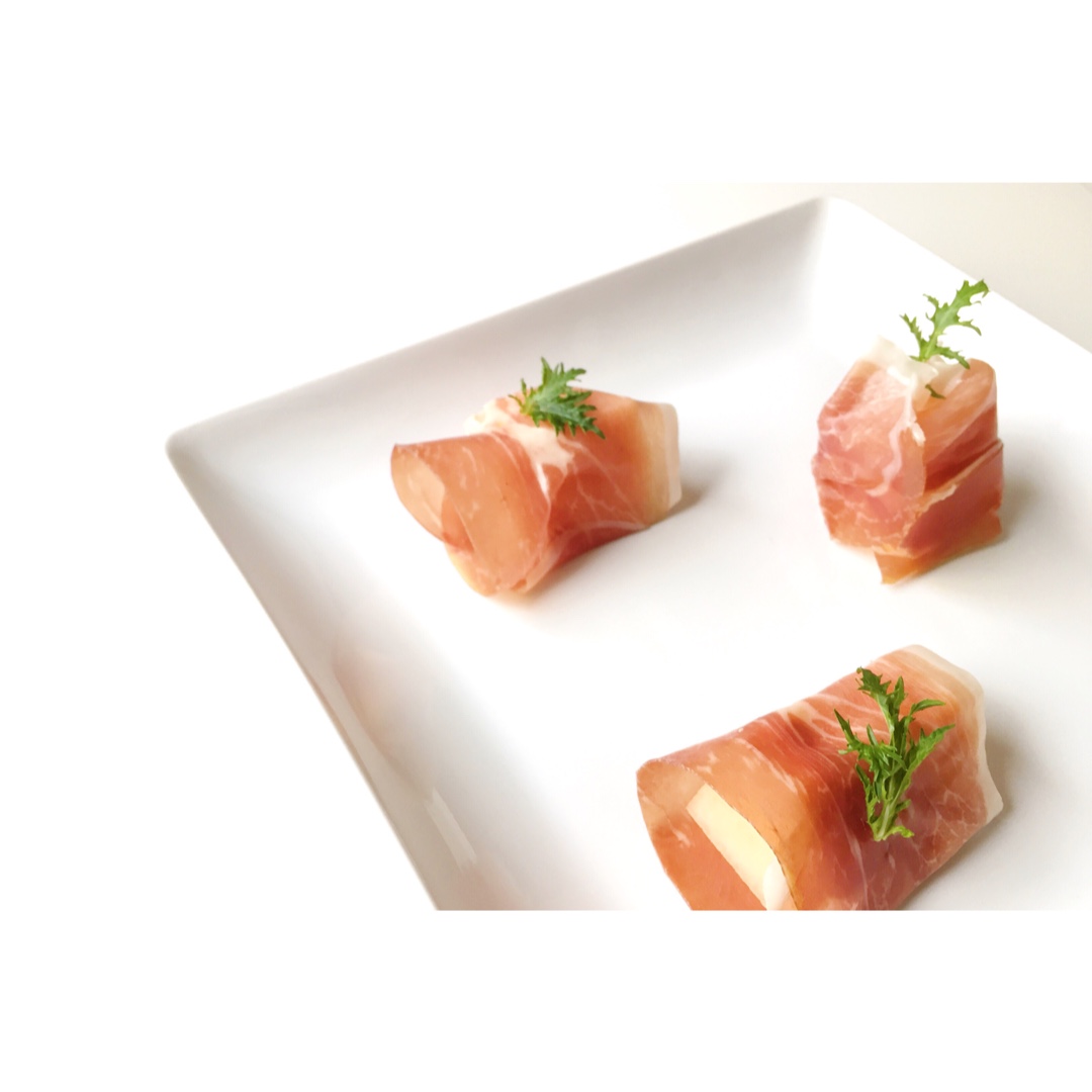 生火腿佐蜜瓜prosciutto crudo con melone
