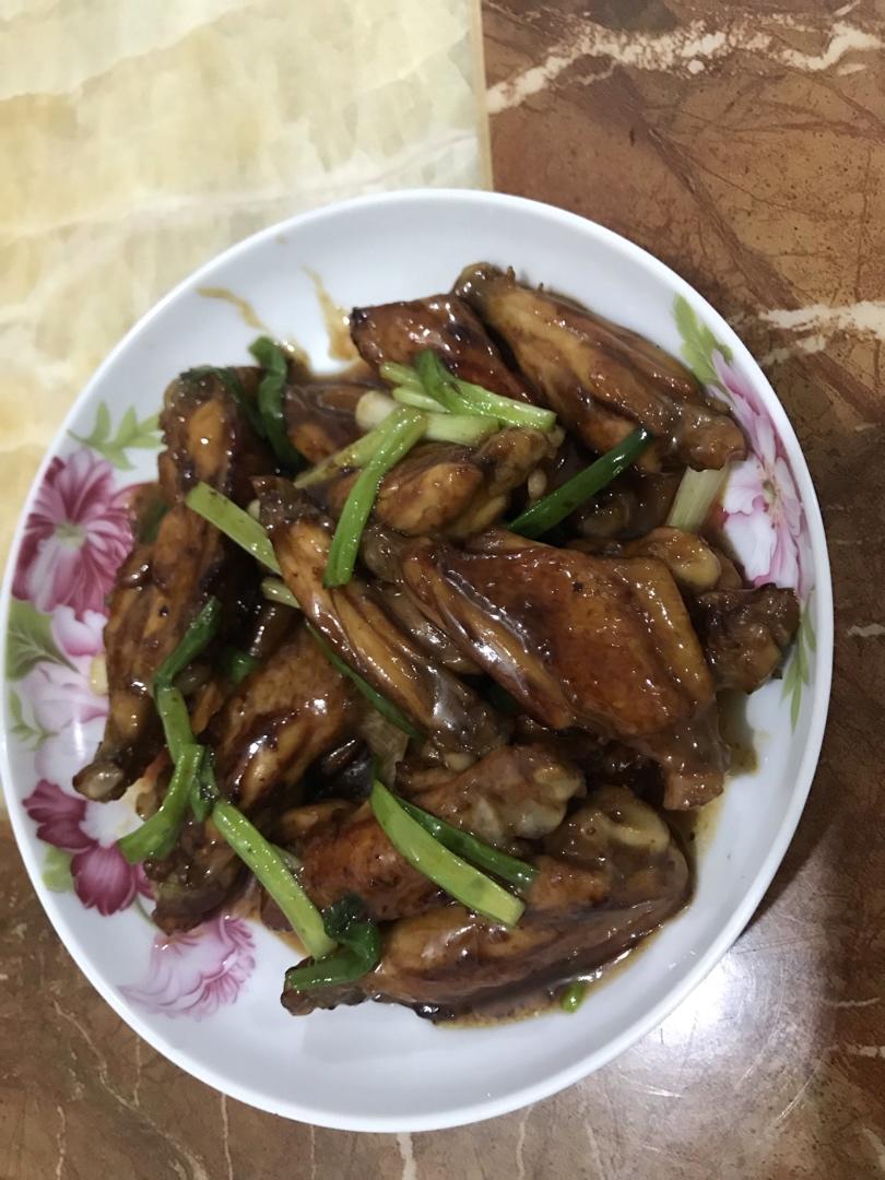 不舔手指算我输‼️做法超简单的鲜嫩多汁秘制小鸡翅🔥