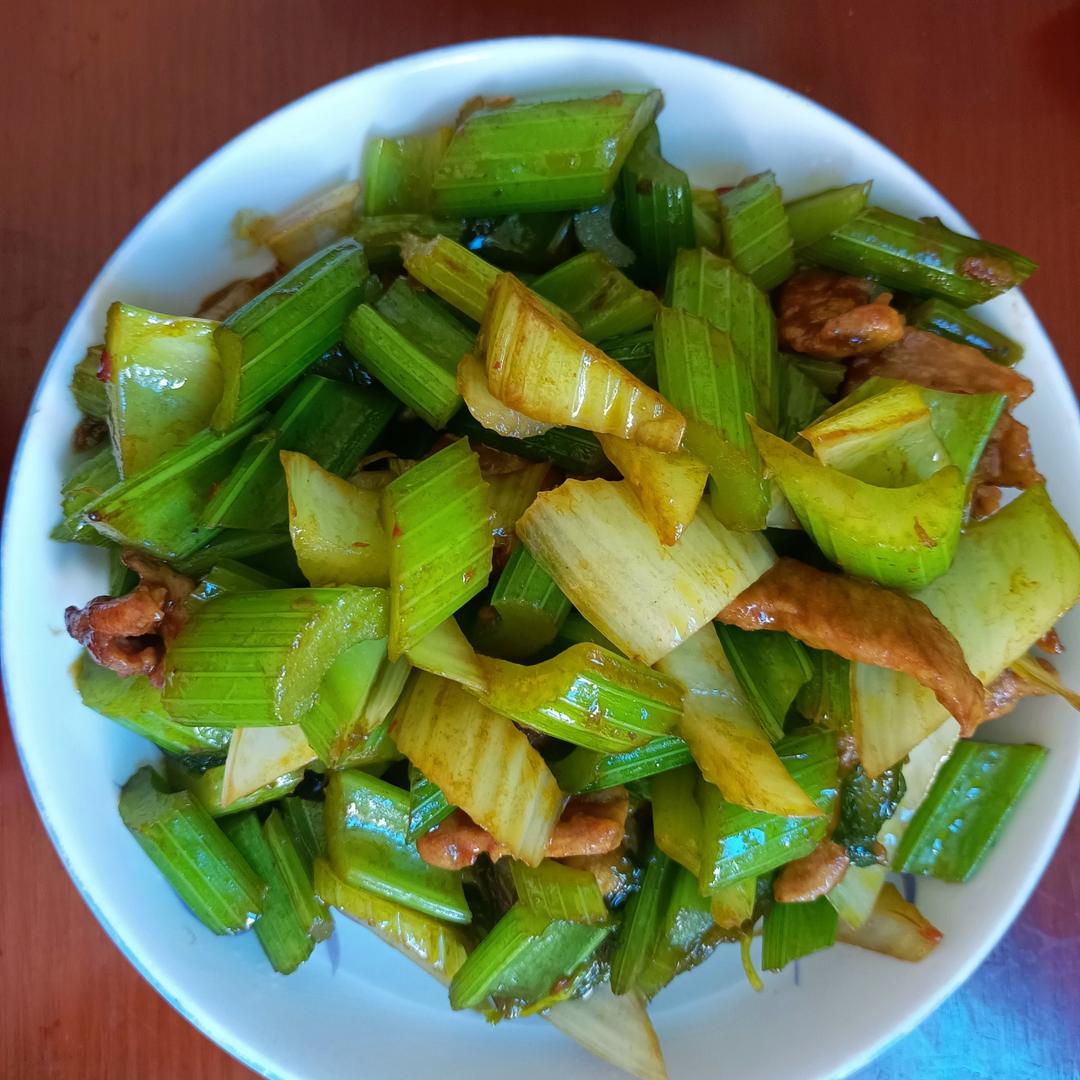 西芹炒肉
