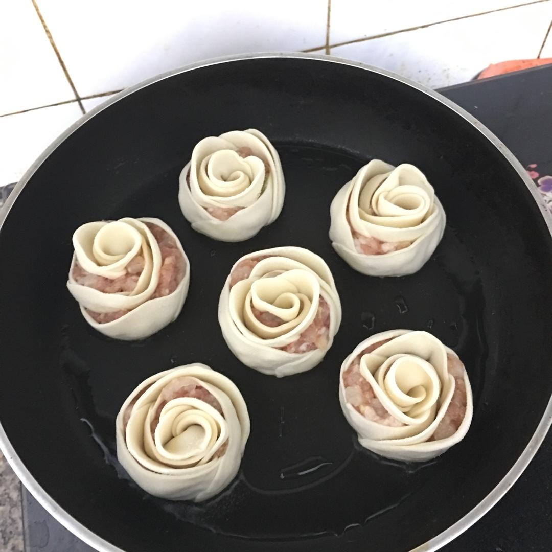 玫瑰花饺子