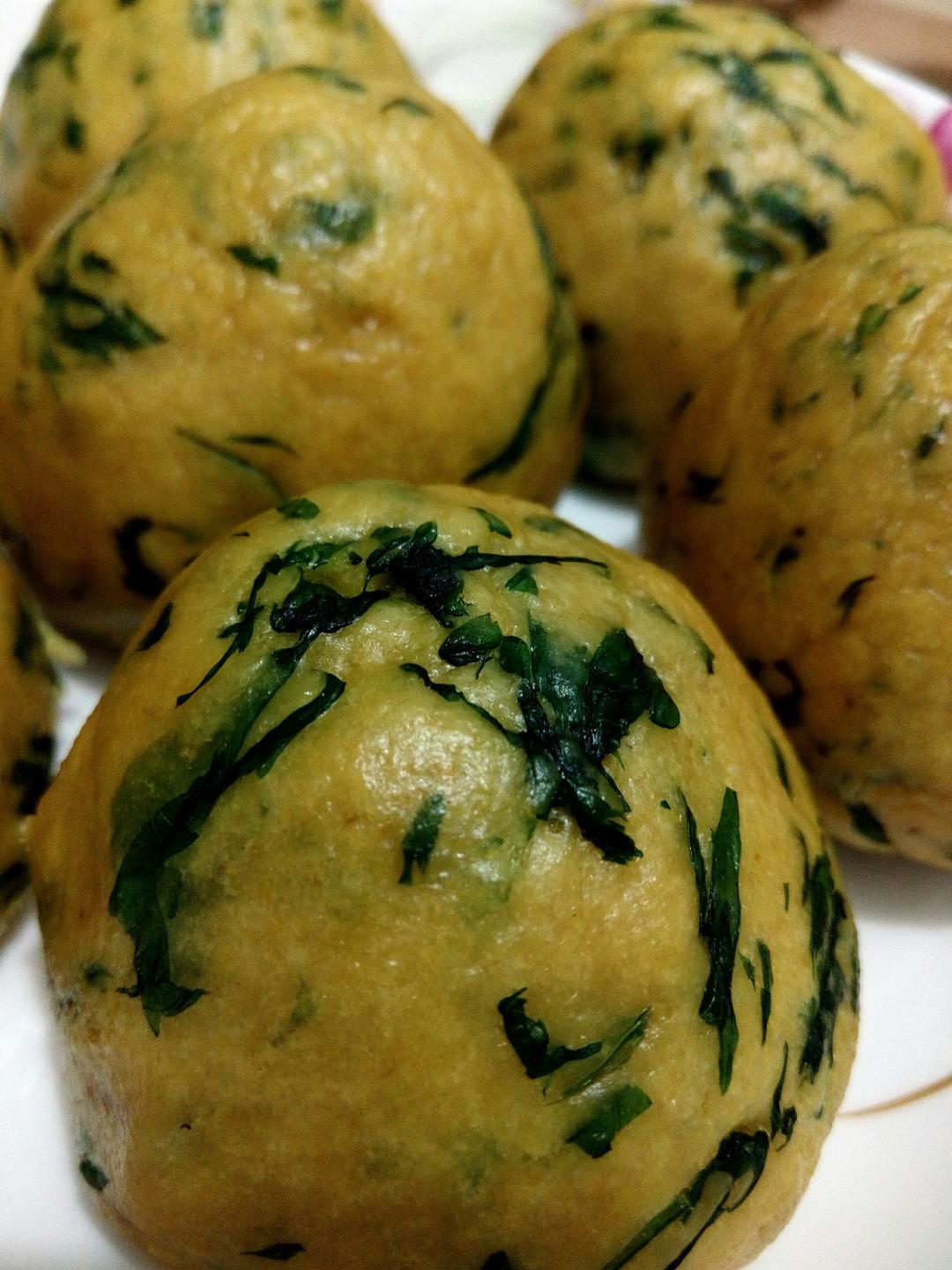 十五十五做的玉米面菜窝头