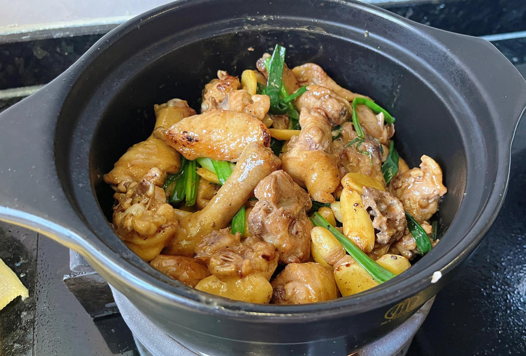 入伏吃鸡！葱姜炒鸡