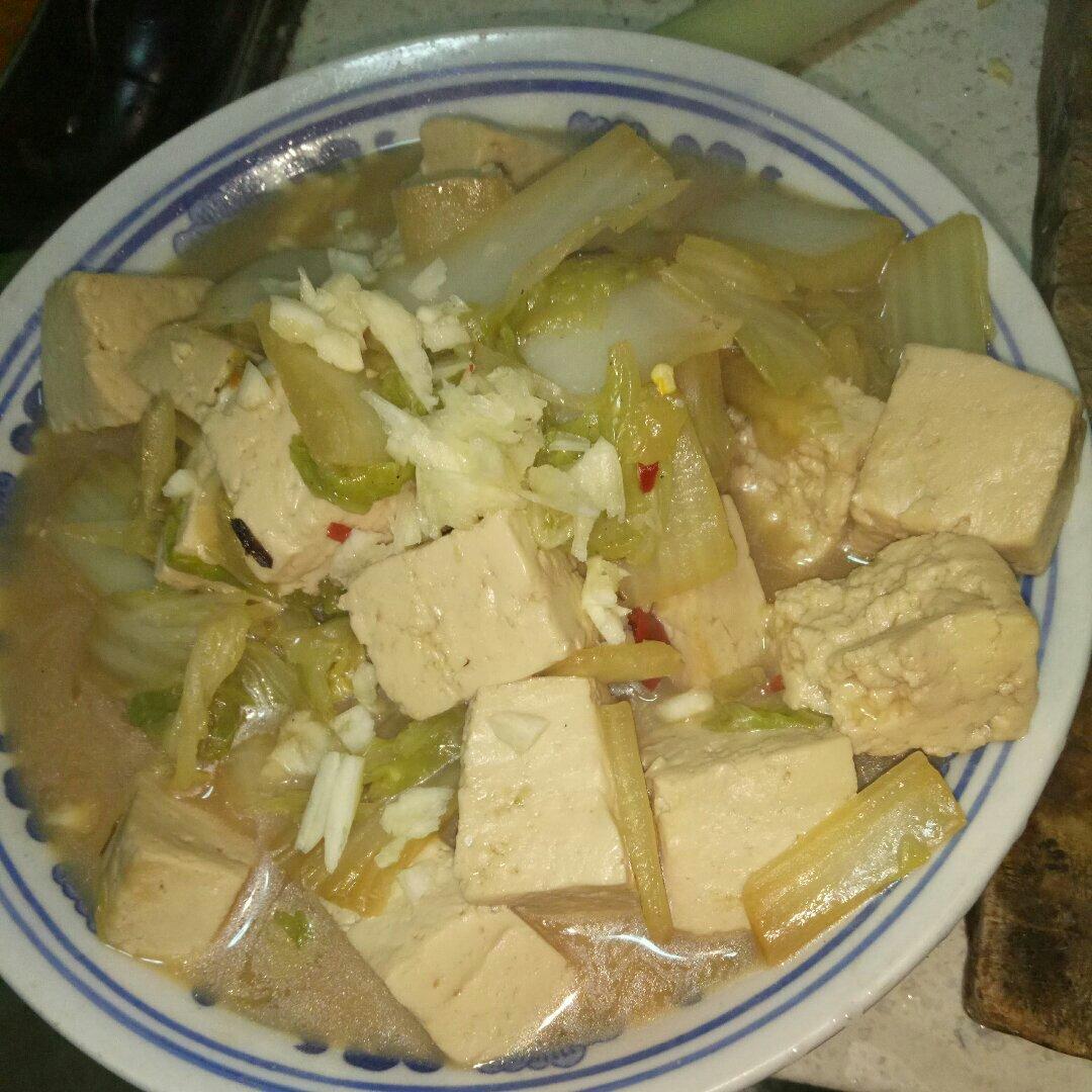 冬季家常菜：白菜炖豆腐