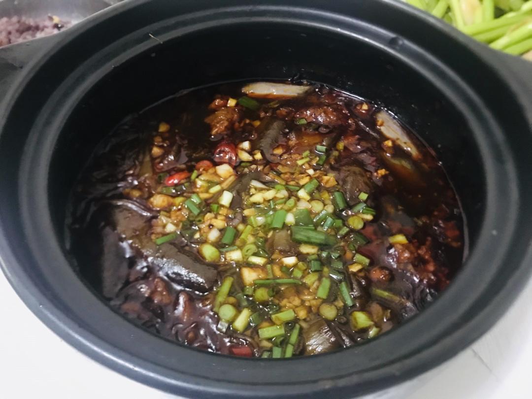 开胃下饭菜！巨简单的家常鱼香茄子煲