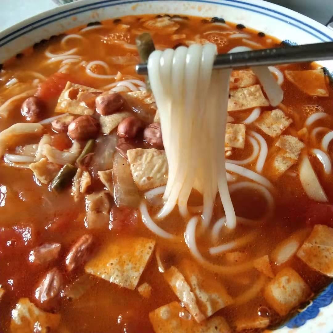 番茄螺蛳粉