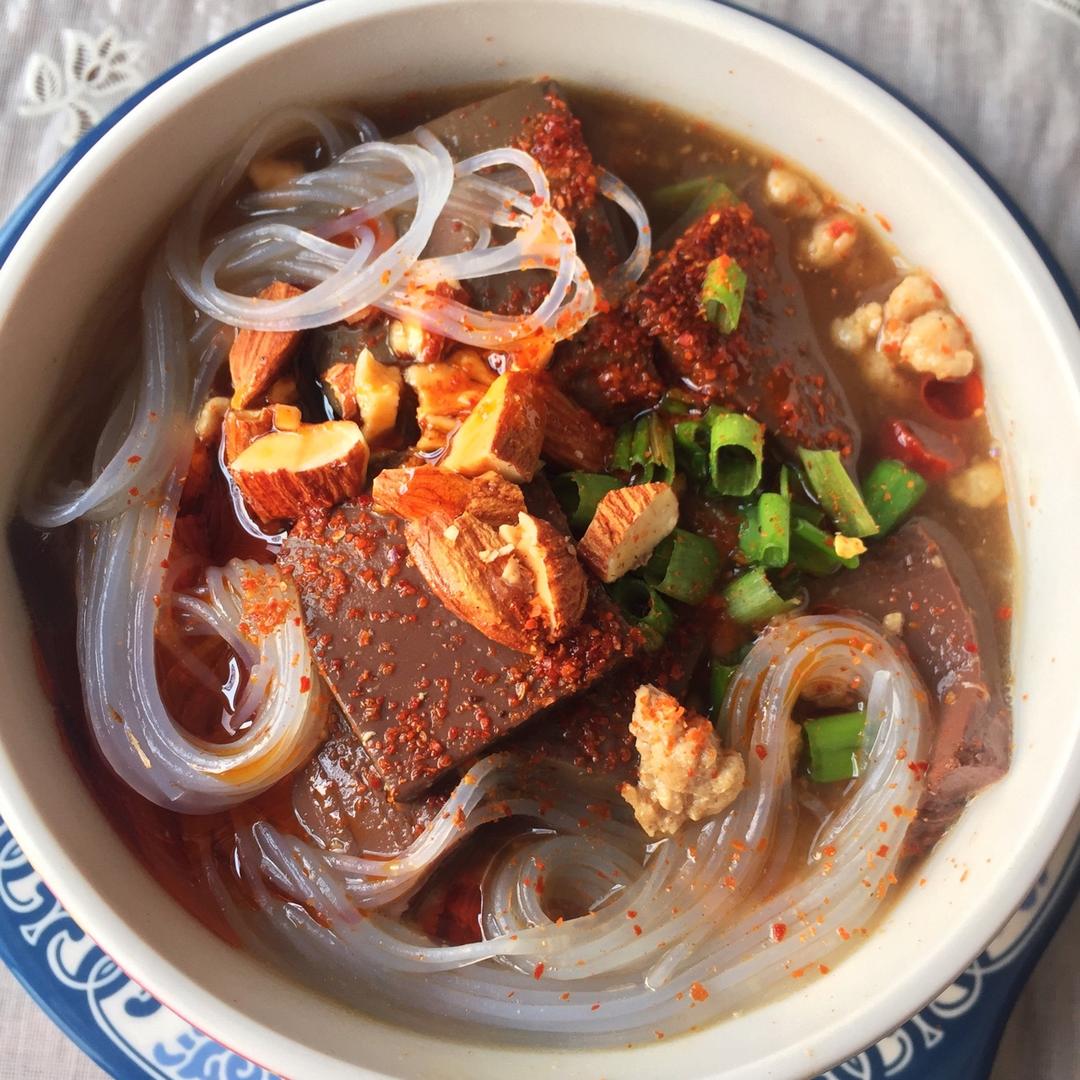 肉末鸭血粉丝汤