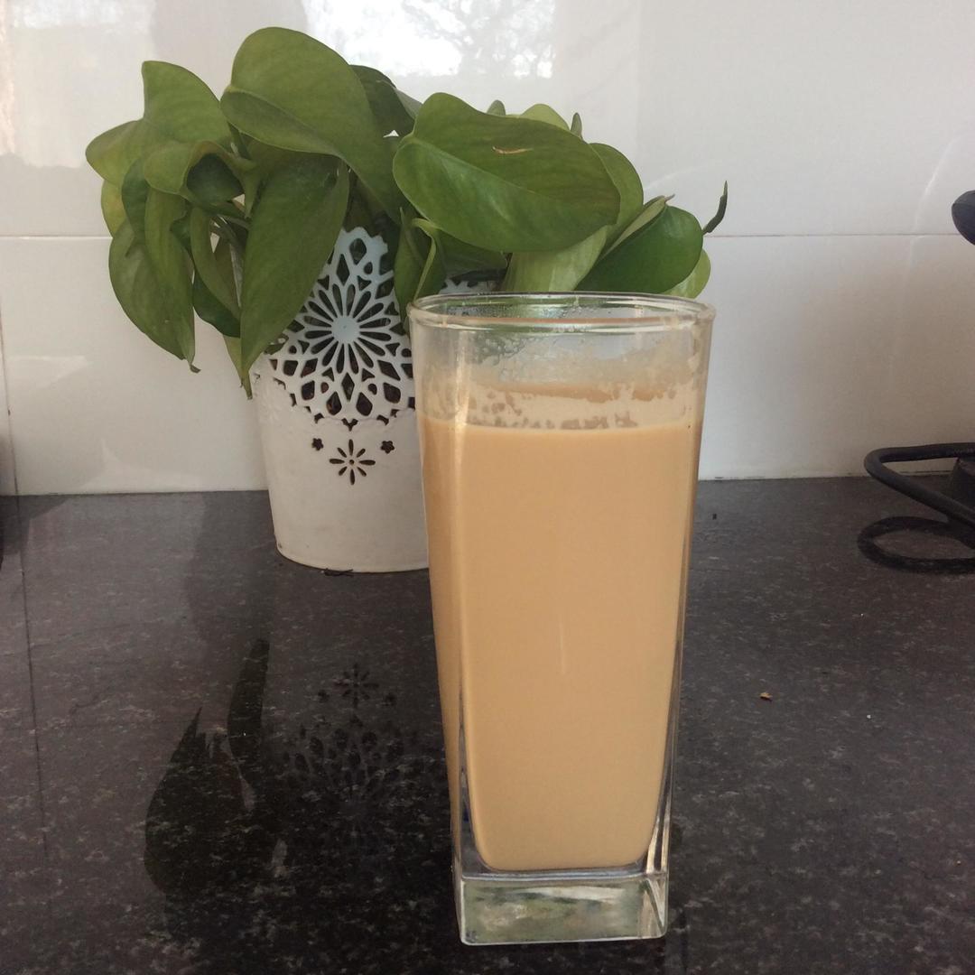正山小种自制奶茶的做法