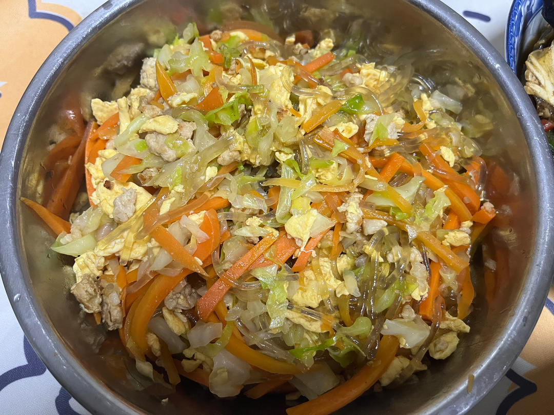 包菜鸡蛋炒粉丝