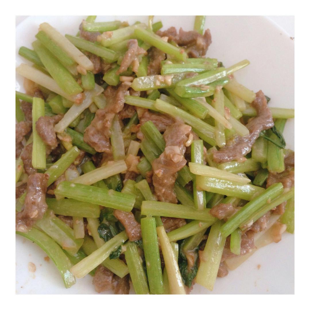 牛肉丝炒香芹