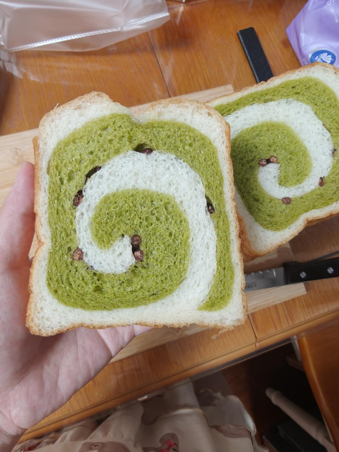 抹茶双色吐司