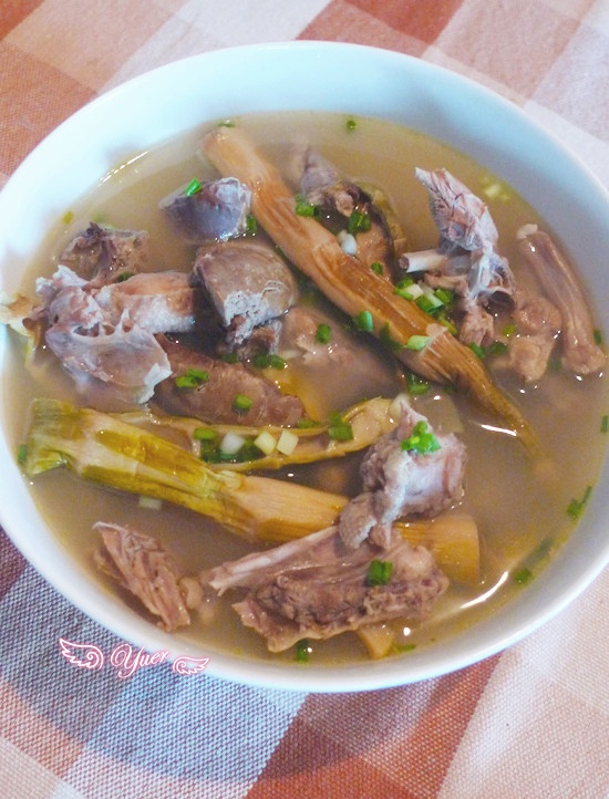 笋干老鸭汤