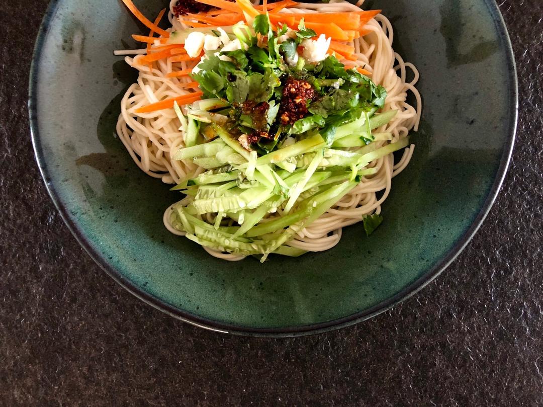 夏日快手凉拌面