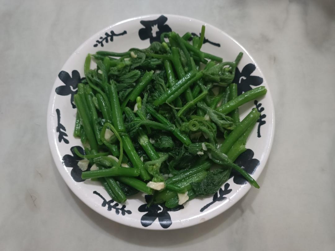 清炒南瓜叶子