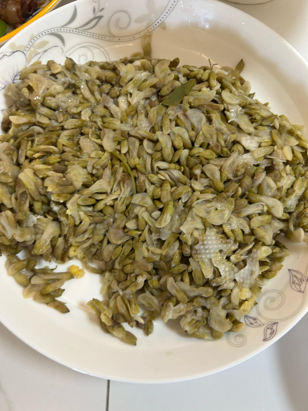 春季时令菜之蒸槐花