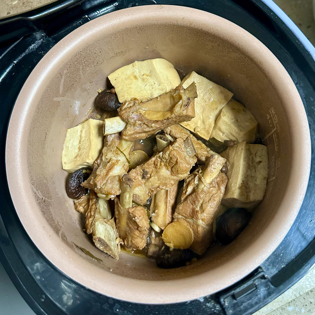 电饭锅蒜蓉排骨