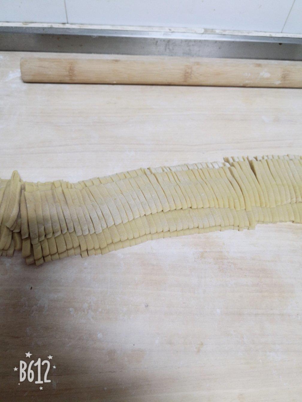 手擀面版自制凉面
