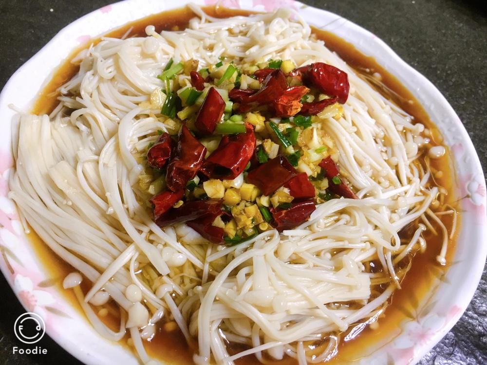 凉拌金针菇
