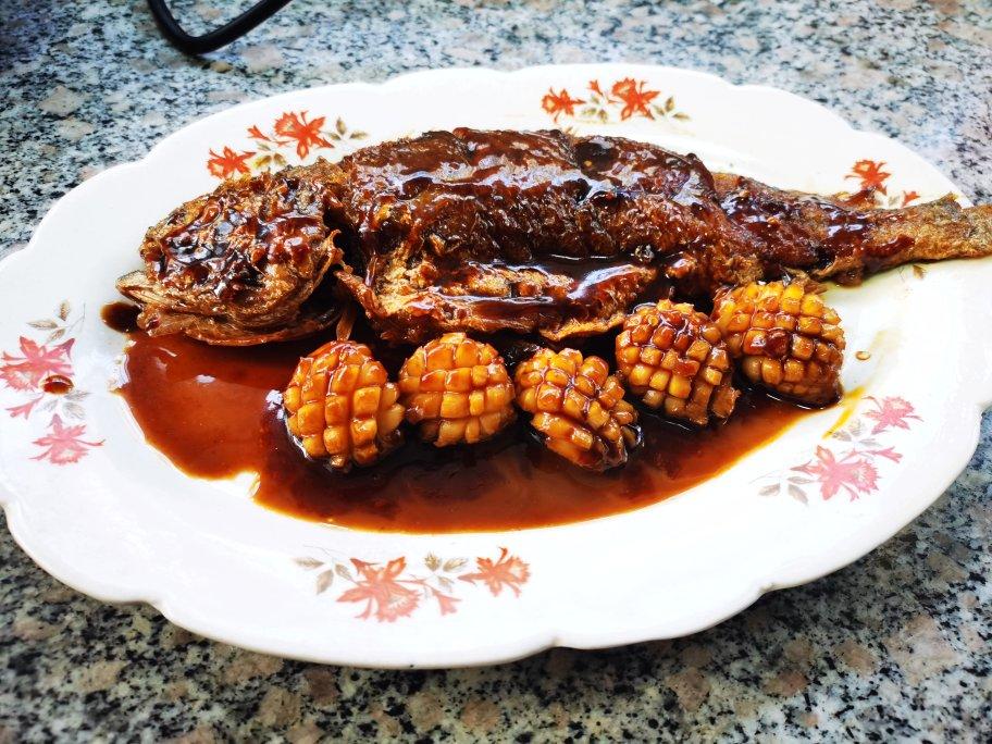 家常烧黄鱼 Yellow sea fish