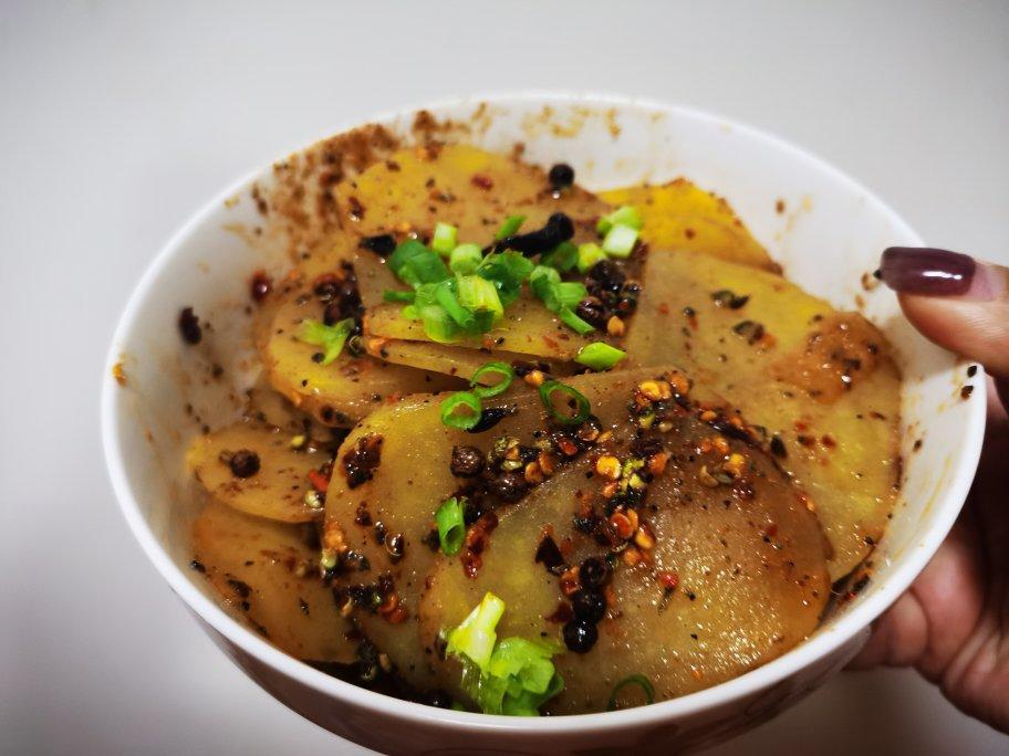 兰州风味麻辣土豆片（又名：通渭路土豆片、马三洋芋片）