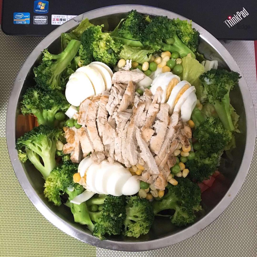 健身沙拉鸡胸肉健身沙拉