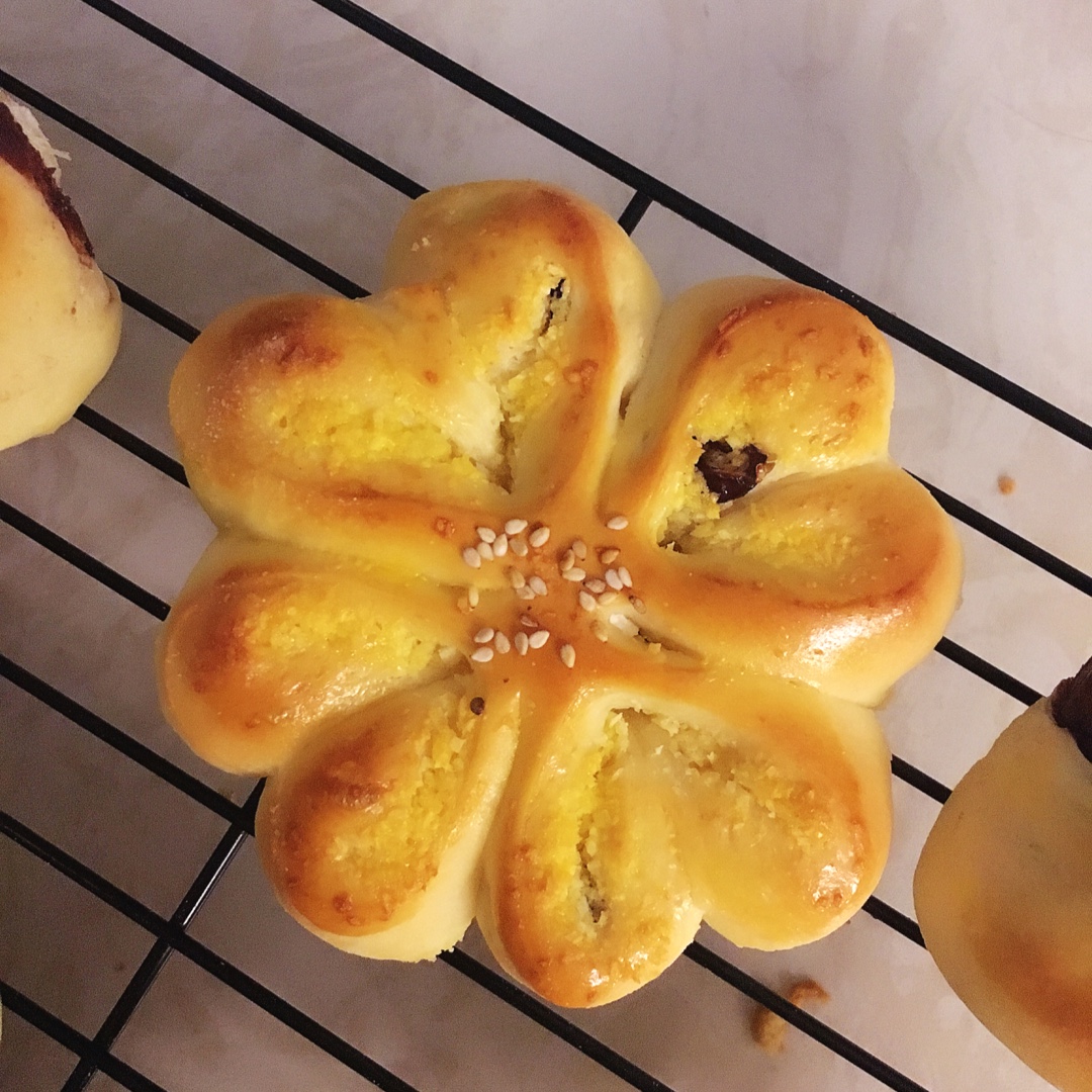 【幸福花儿开】椰蓉花儿面包
