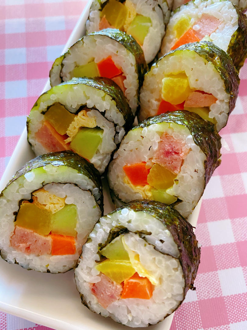 紫菜卷寿司