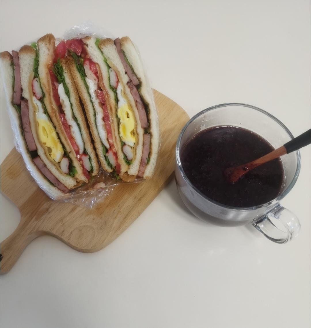 火腿芝士蛋三文治