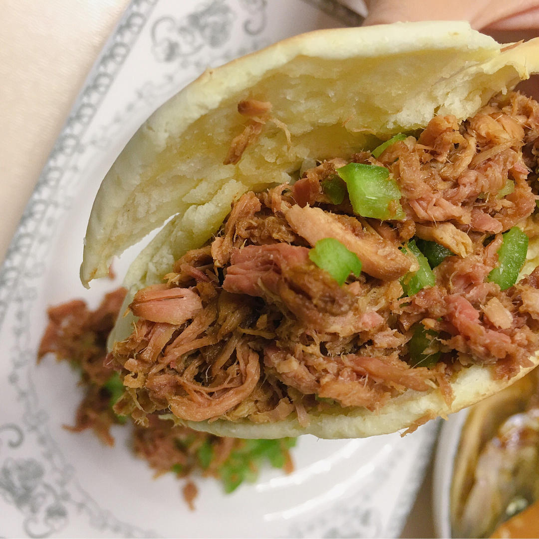 肉夹馍(白吉馍的制作)