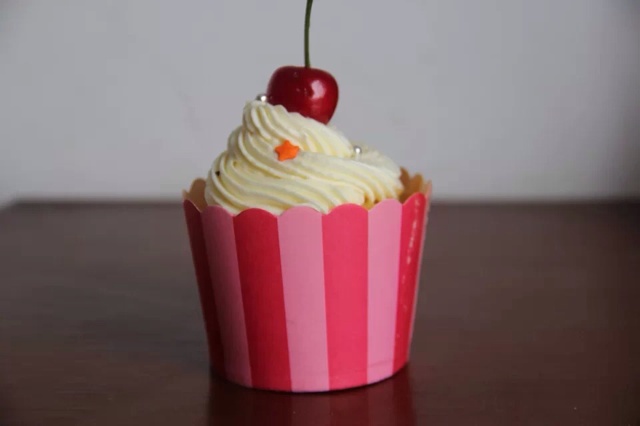 棉花纸杯蛋糕