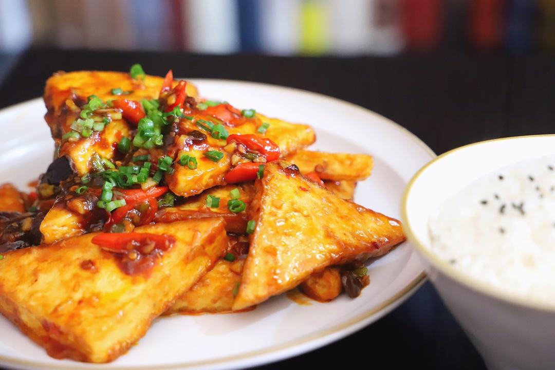 焖煎豆腐