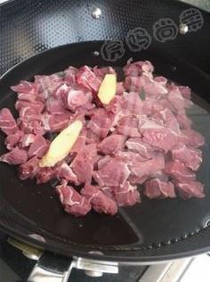 土豆烧牛肉的做法 步骤1
