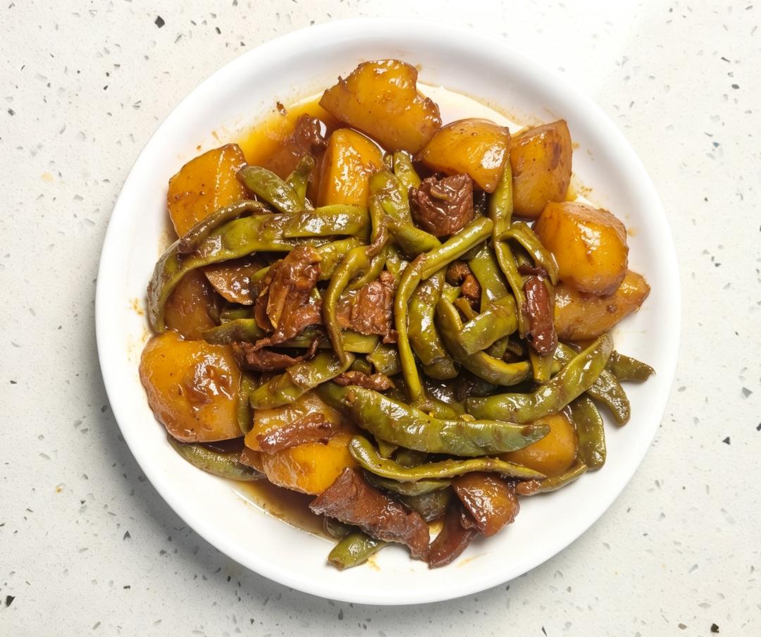 🥘东北土豆炖豆角｜地道家常炖菜