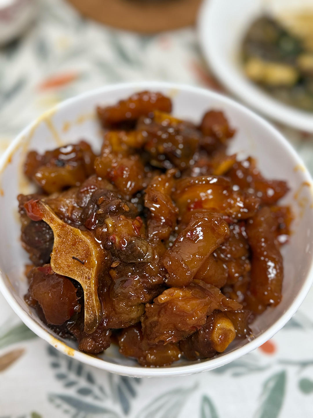 软烂入味的香辣卤牛蹄筋