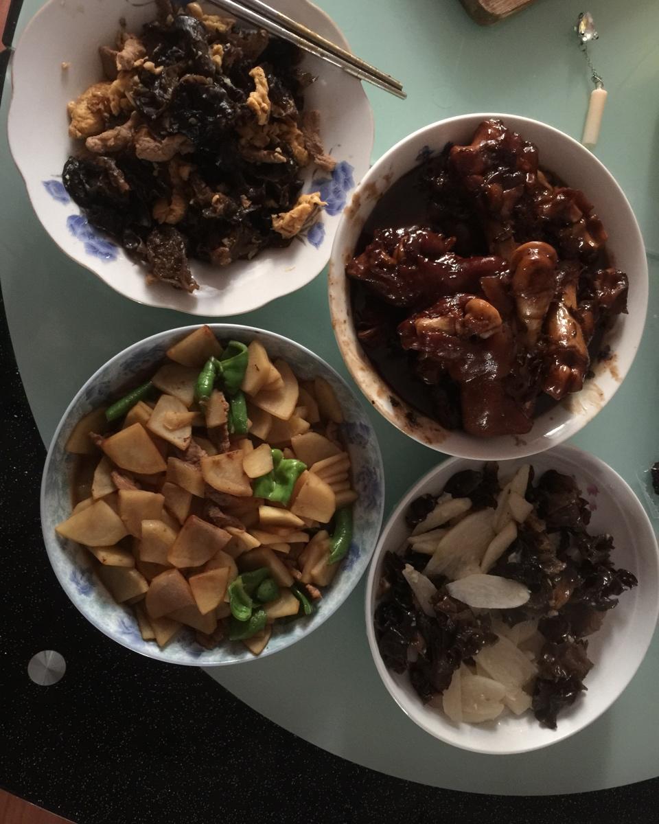 蒙_hfyk做的红烧猪蹄