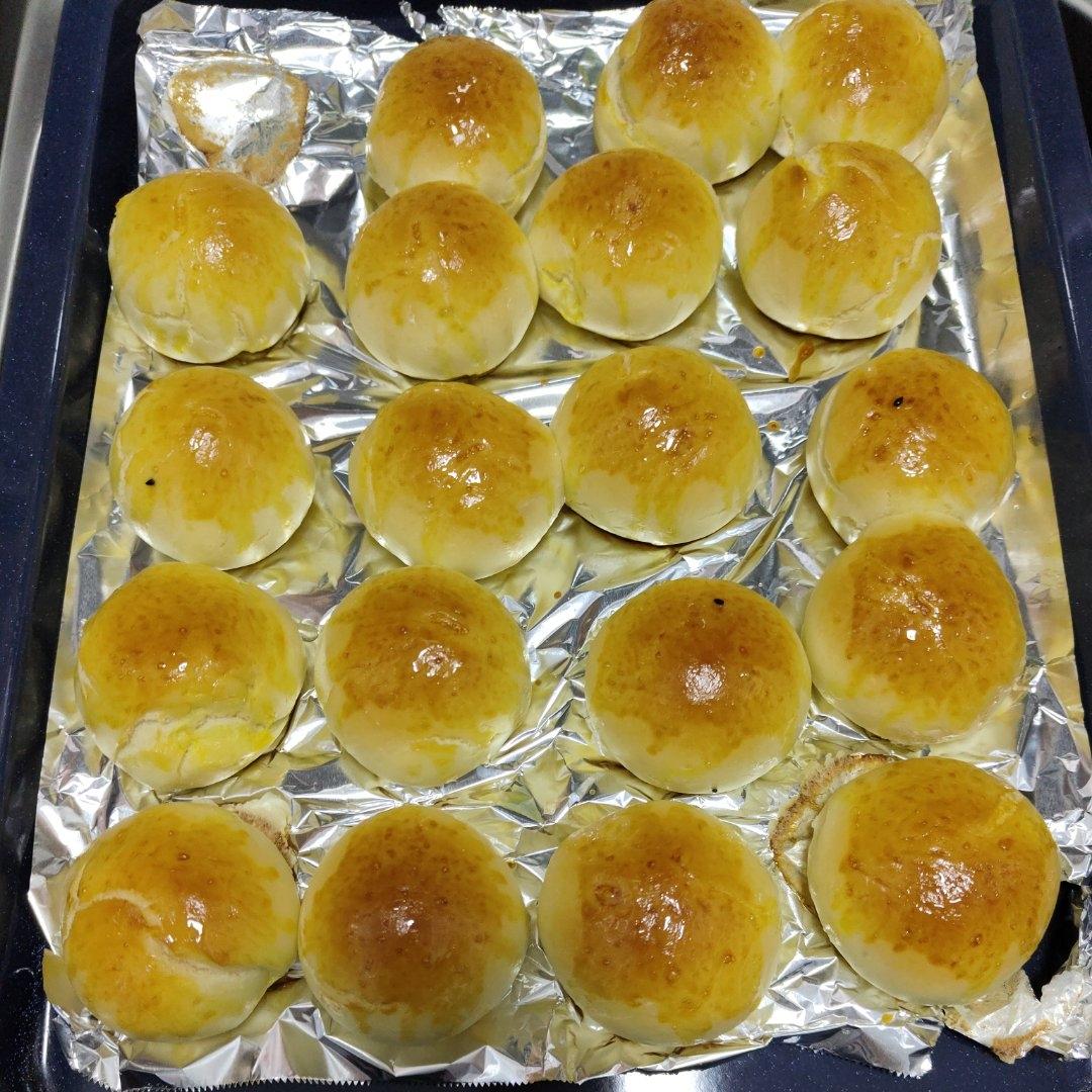 普通面粉做的柔软小餐包