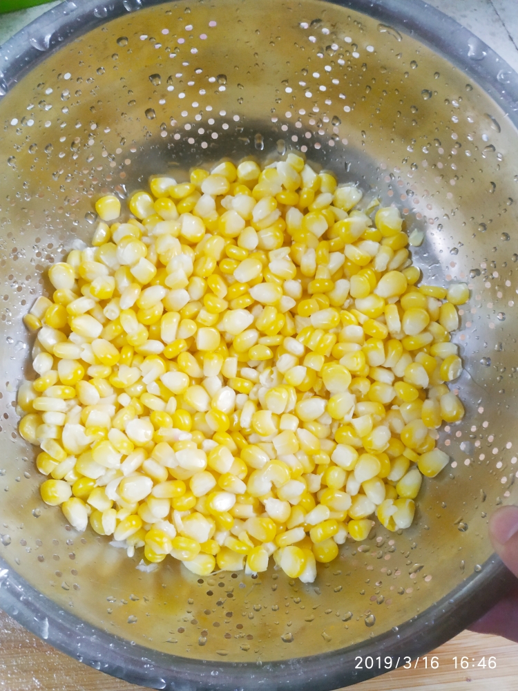 爆炒玉米粒的做法 步骤2