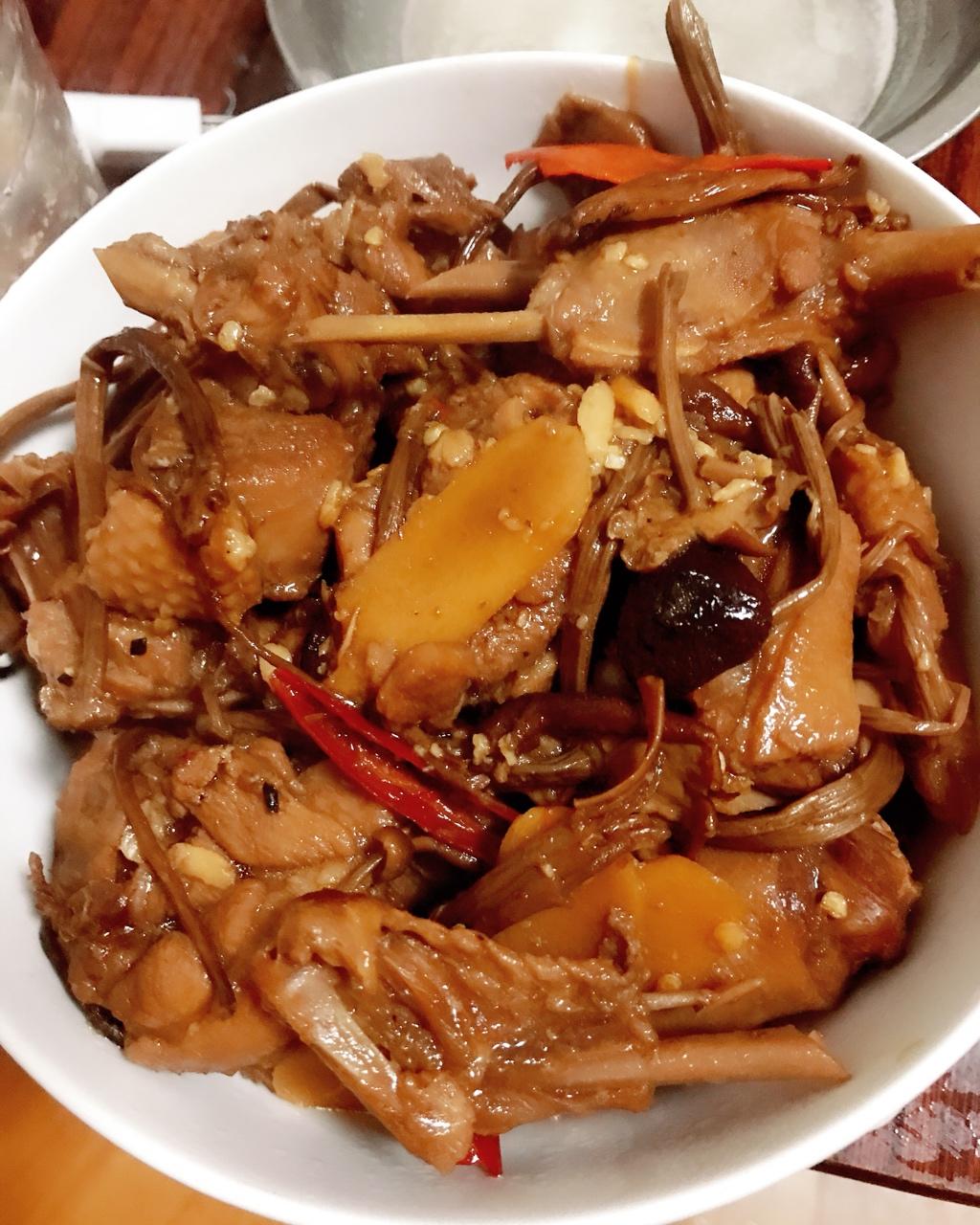 cherry-75做的茶树菇焖鸭