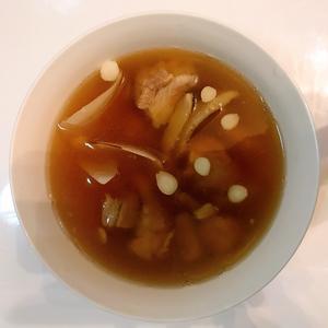 海椰皇玉竹滋润汤的做法 步骤2