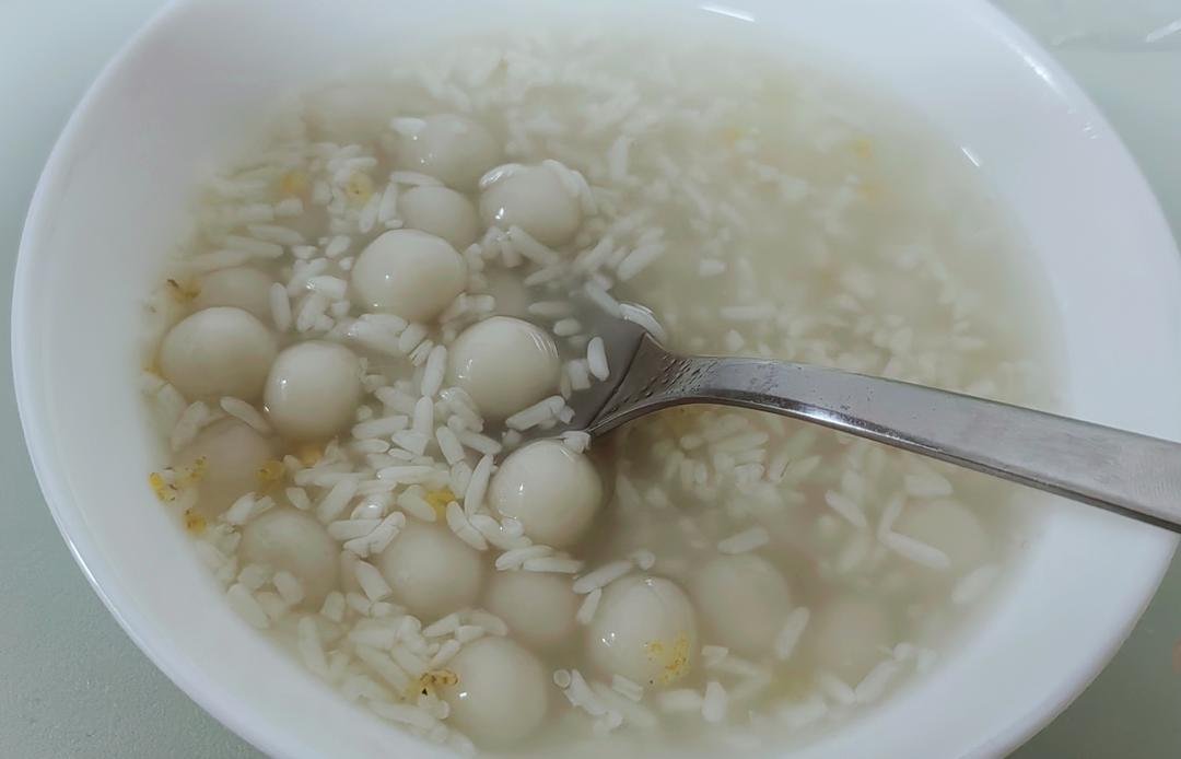 桂花酒酿圆子（附酒酿，小圆子做法）