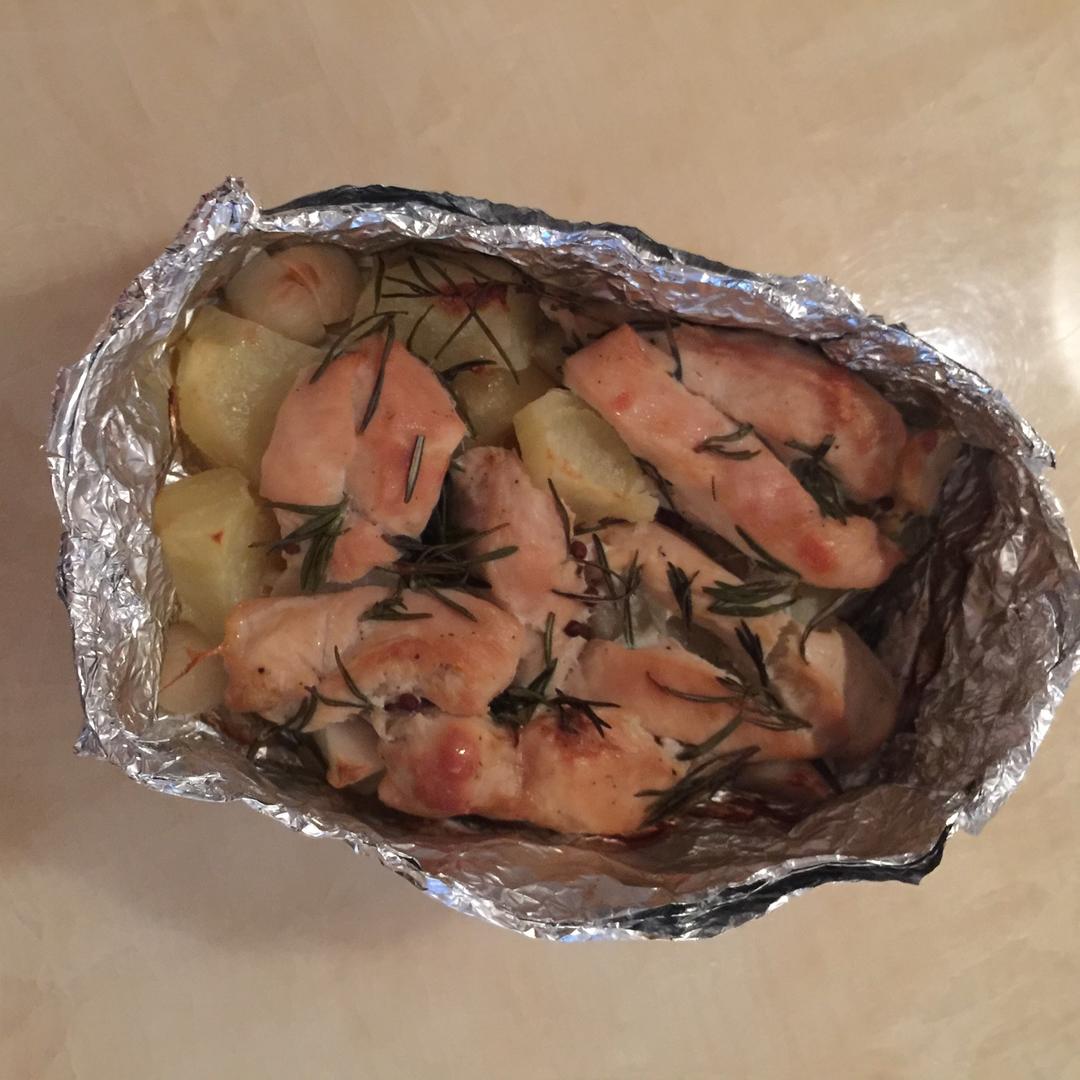 迷迭香土豆烤鸡胸