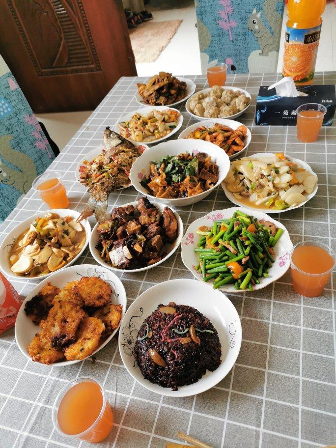 16道简单快捷的家常口味年夜饭菜谱，随便挑两样总有你喜欢的~