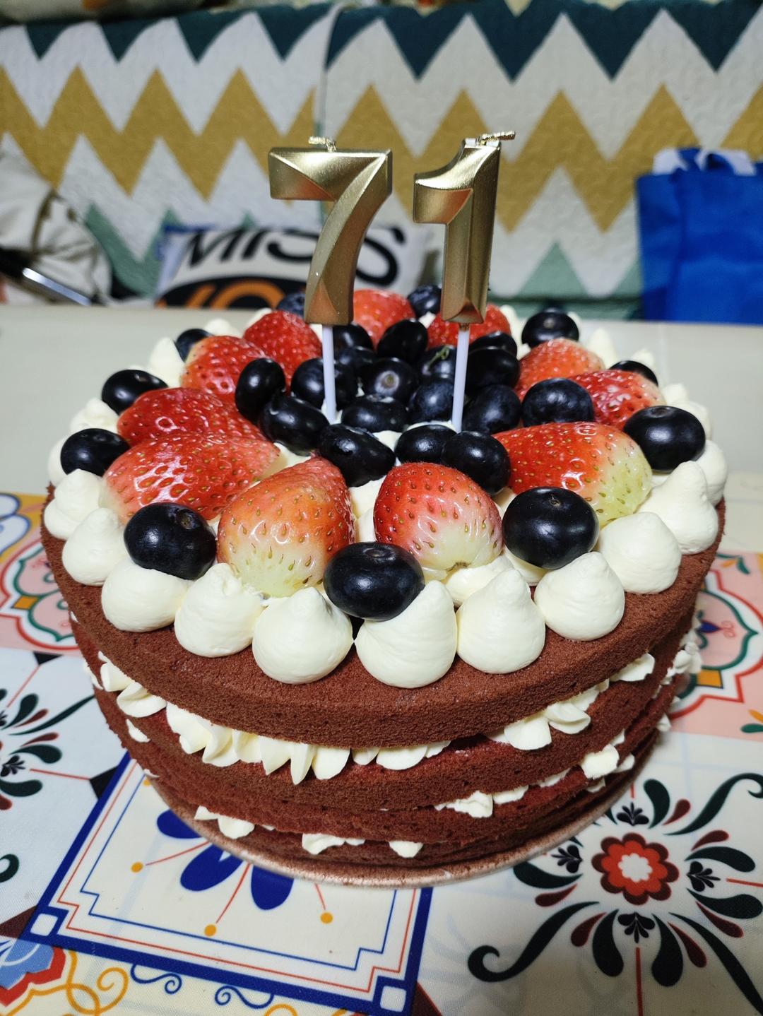 8寸三层红丝绒水果蛋糕【超详尽做法】【DIY生日蛋糕】