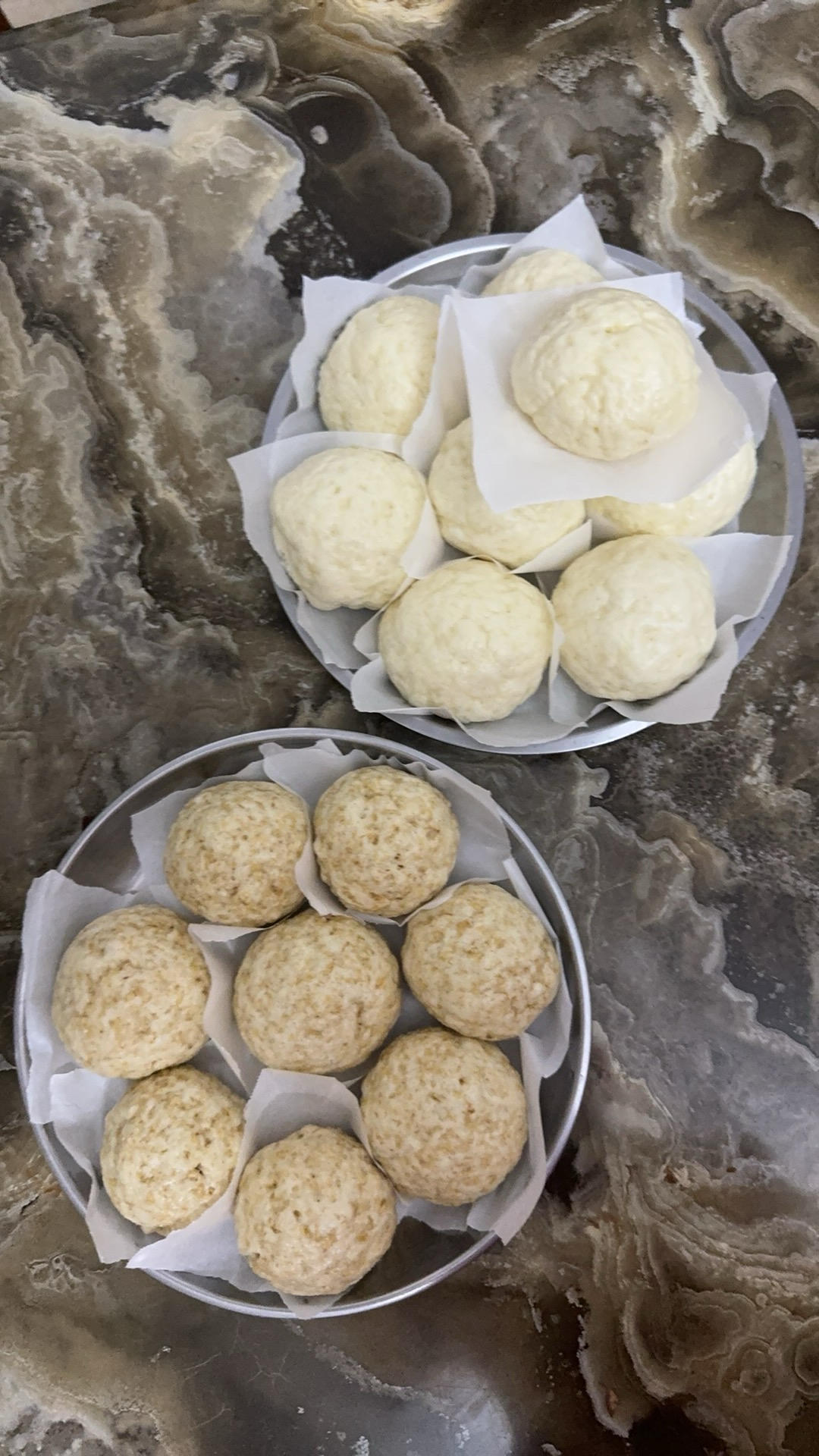 像面包般柔软的奶香馒头（最简单的揉面做法)